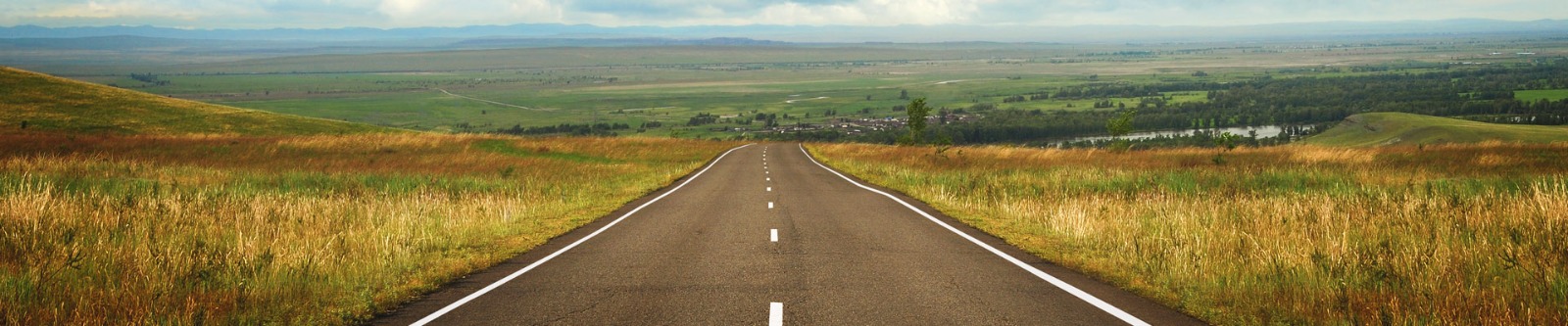 <strong>Yol Çizgi Boyaları</strong><br> ile sürüş güvenliğiniz için yolları<br> renklendiriyoruz.